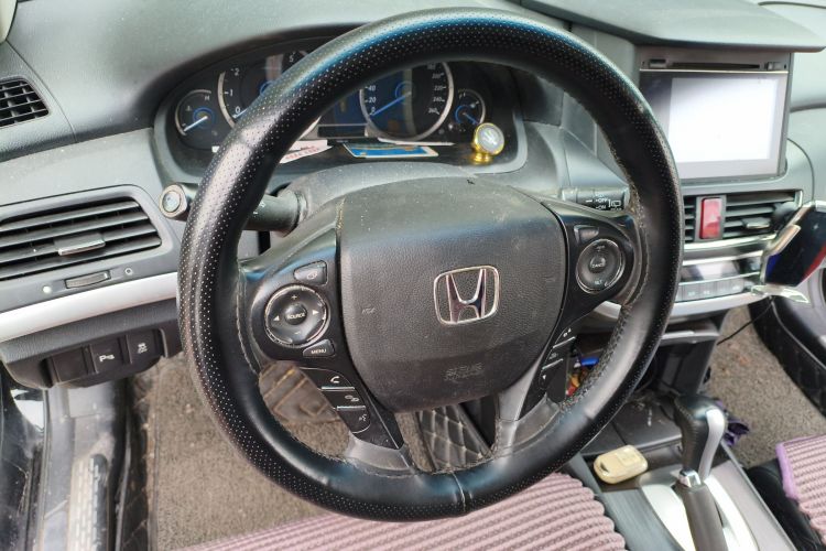 Honda CROSSTOUR 2016 car image #12