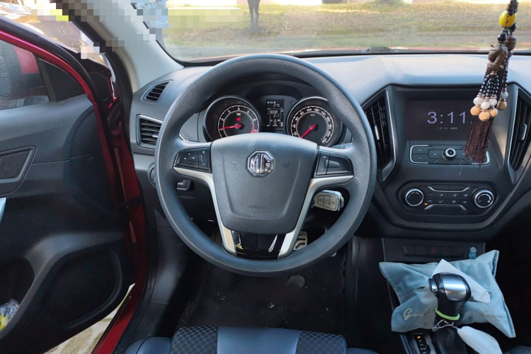 MG GT 2015 #12 MG GT 2015 car image #12