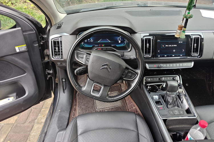 Citroen C6 2017 car image #12