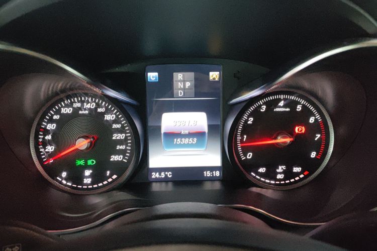 Mercedes-Benz GLC Class 2016 car image #12