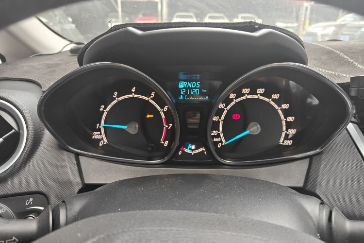 Ford Fiesta (Imported) 2016 #12 Ford Fiesta (Imported) 2016 car image #12