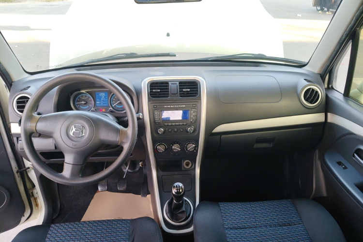 Suzuki Wagon R X5 2017 изображение автомобиля #12