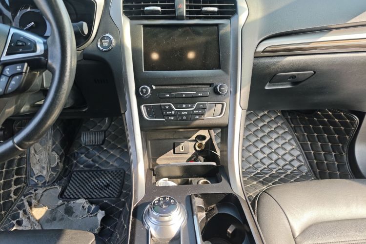 Ford Mondeo New Energy 2018 car image #12