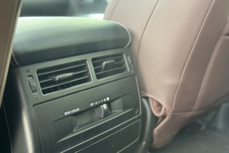 Toyota 2019 image de voiture #12