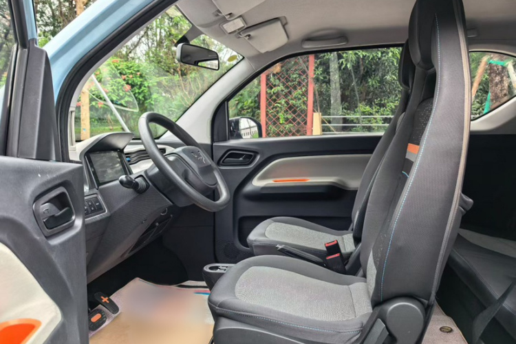 Wuling Hongguang MINI EV 2021 immagine di auto #12