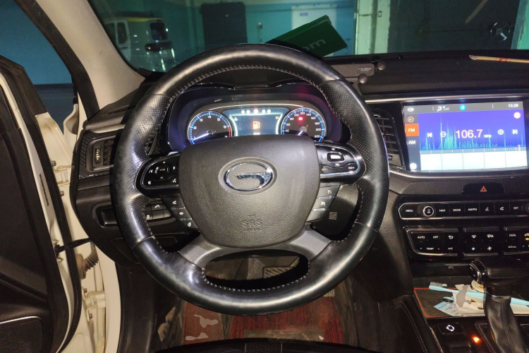 GAC Trumpchi GS7 2017 car image #12