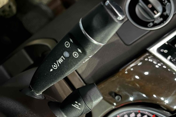 Mercedes-Benz GLS Class 2017 imagen de coche #12