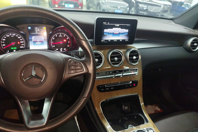 Mercedes-Benz GLC Coupe 2019 car image #12