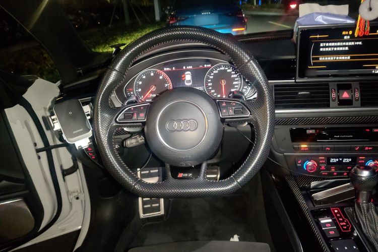 Audi RS 7 2016 imagen de coche #12