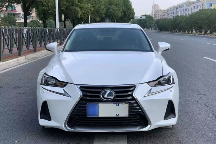 Toyota 2018 car image #12
