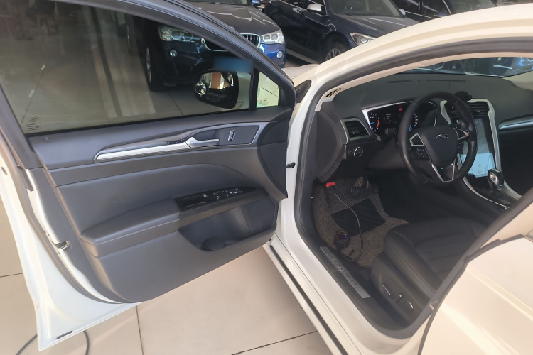 福特 蒙迪欧 2015 汽车图片 #12