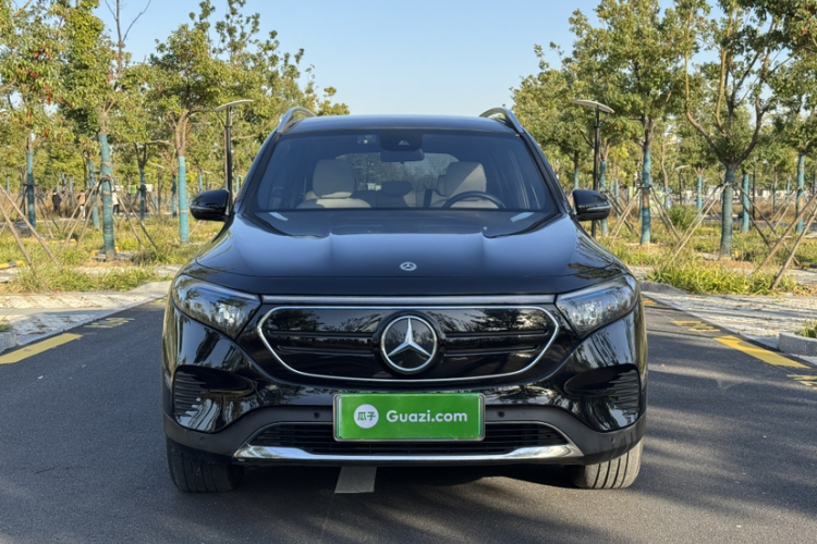 Mercedes-Benz EQB Class 2023 immagine di auto #12