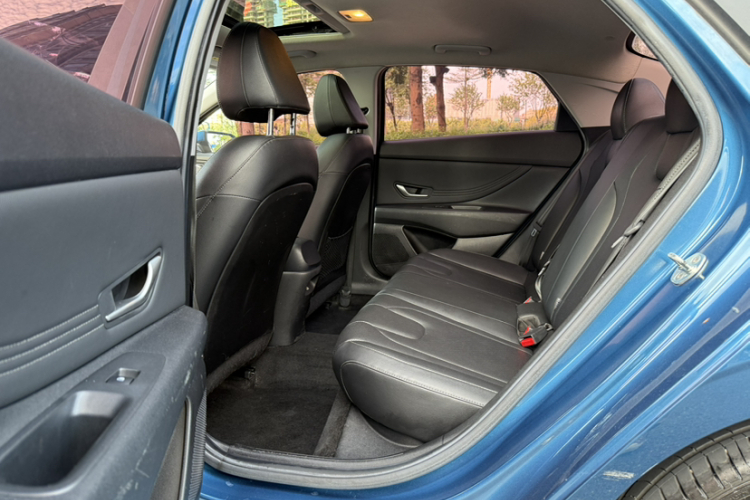 现代 伊兰特 2021 汽车图片 #12