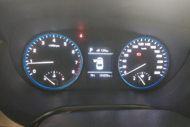 Hyundai Mistra 2017 #12 Hyundai Mistra 2017 car image #12