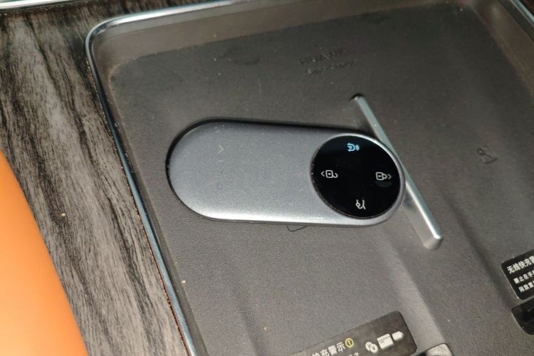 2024 car image #12