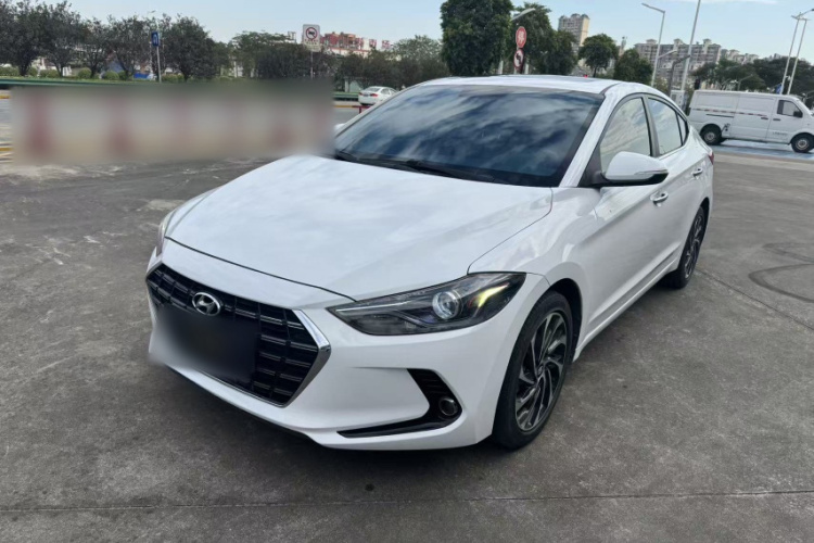 Hyundai Elantra AD 2019 car image #12