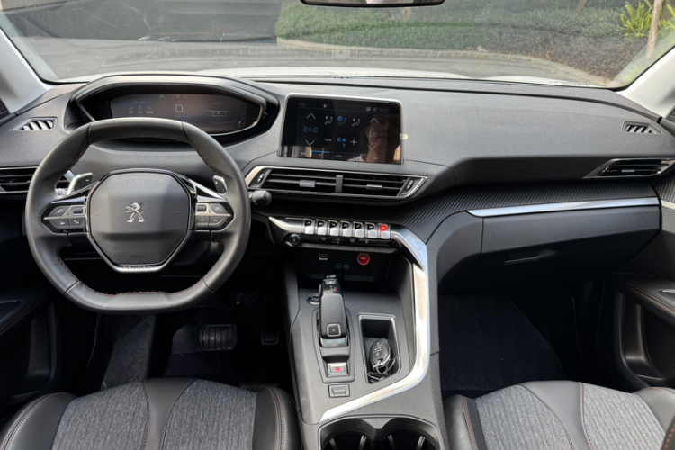 Peugeot 4008 2018 car image #12