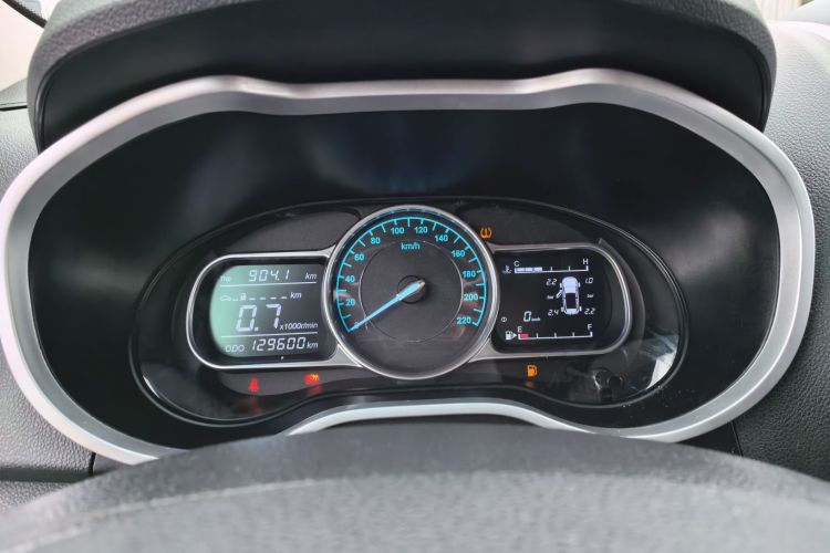 SWM斯威汽车 SWM斯威X3 2022 #12 SWM斯威汽车 SWM斯威X3 2022 汽车图片 #12