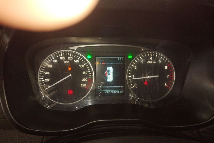 SWM X7 2016 imagen de coche #12