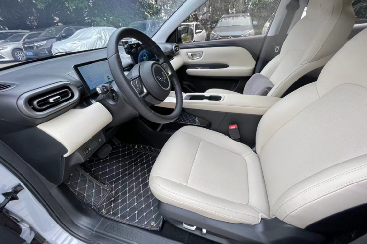 五菱汽车 五菱缤果PLUS 2025 汽车图片 #12