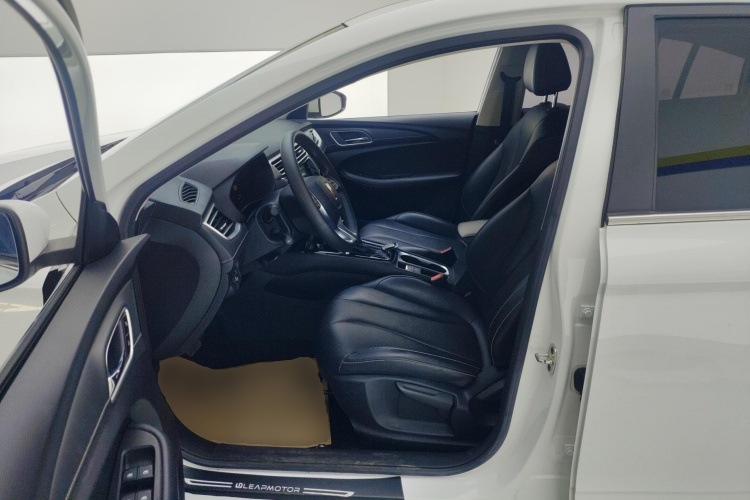 Roewe i5 2021 car image #12