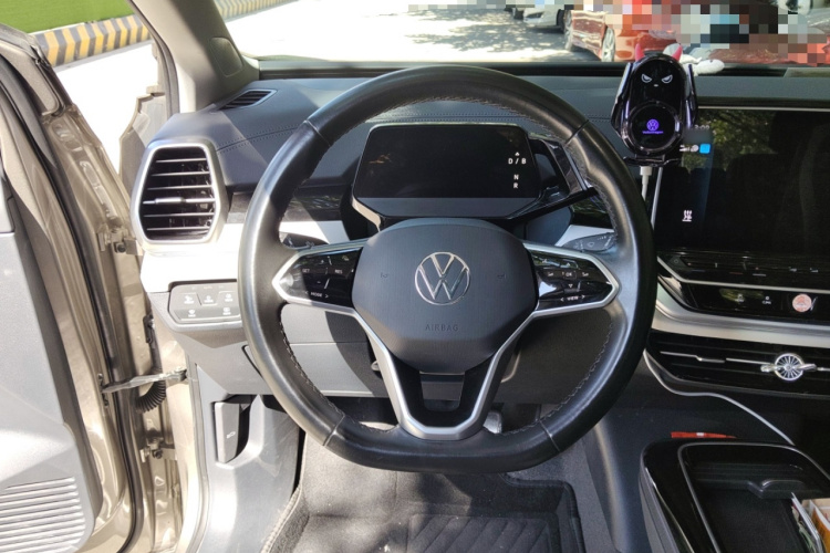 Volkswagen ID.6 Crozz 2022 car image #12