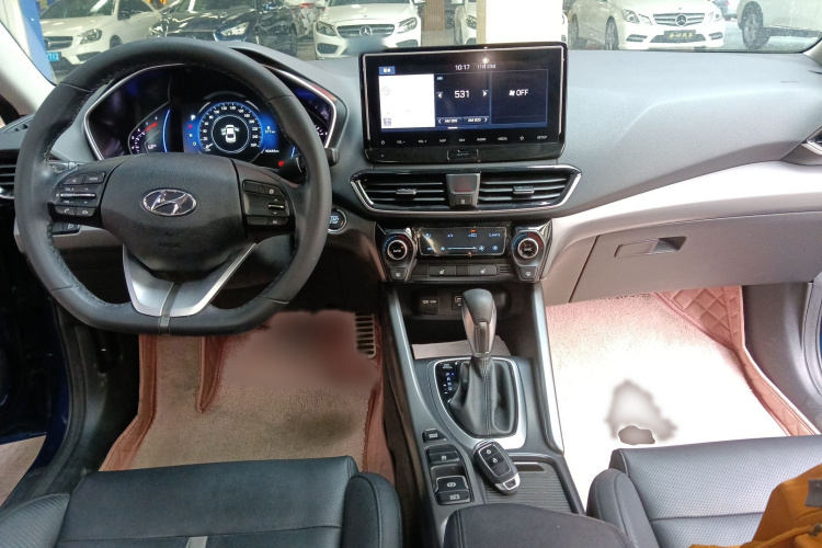 Hyundai Lafesta 2019 car image #12