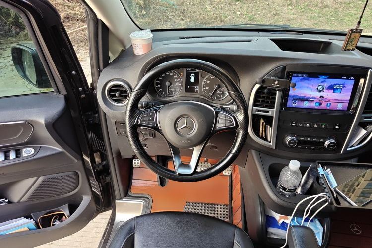 奔驰 威霆 2017 汽车图片 #12