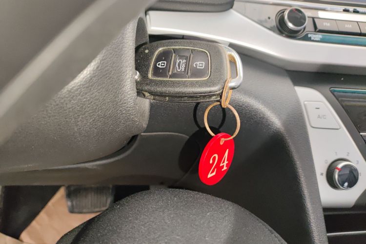 Hyundai Elantra AD 2018 car image #12