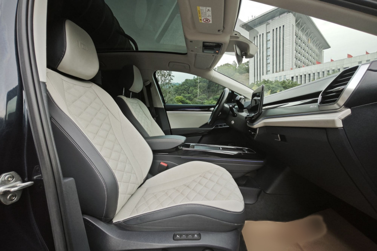 Volkswagen ID.6 Crozz 2021 #12 Volkswagen ID.6 Crozz 2021 car image #12