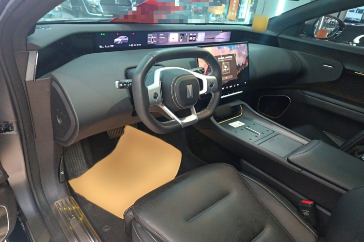 Avatr 12 2023 car image #12