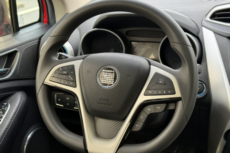 BYD Yuan New Energy 2018 car image #12