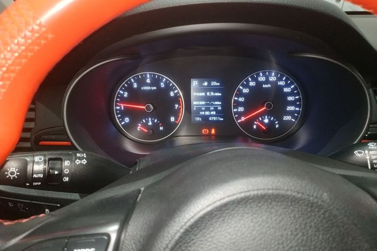 Kia Rio Cross 2019 car image #12