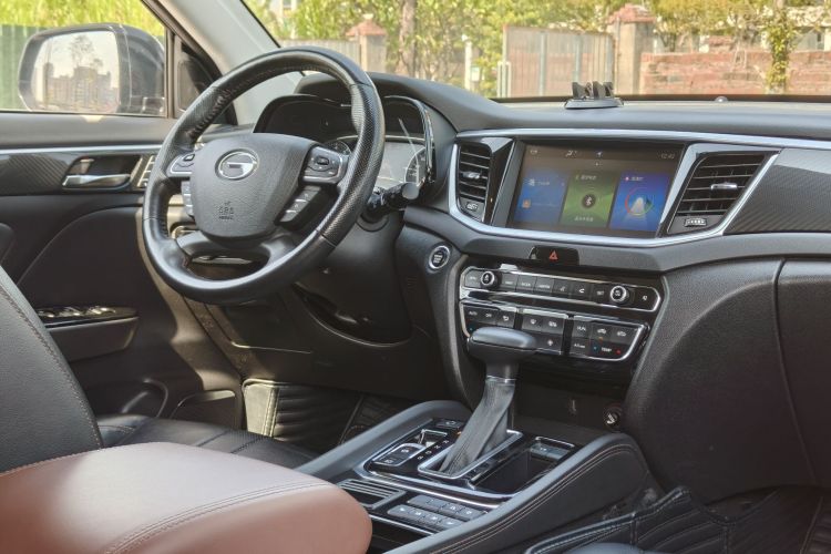 GAC Trumpchi GS7 2018 car image #12