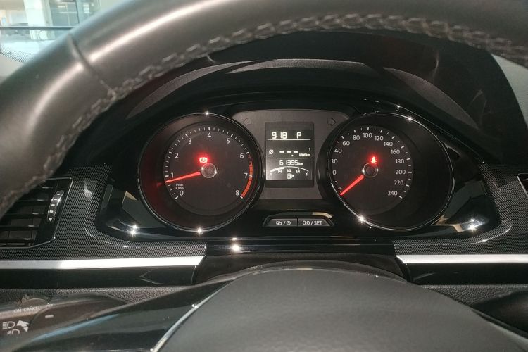 Volkswagen C-Trek 2019 car image #12