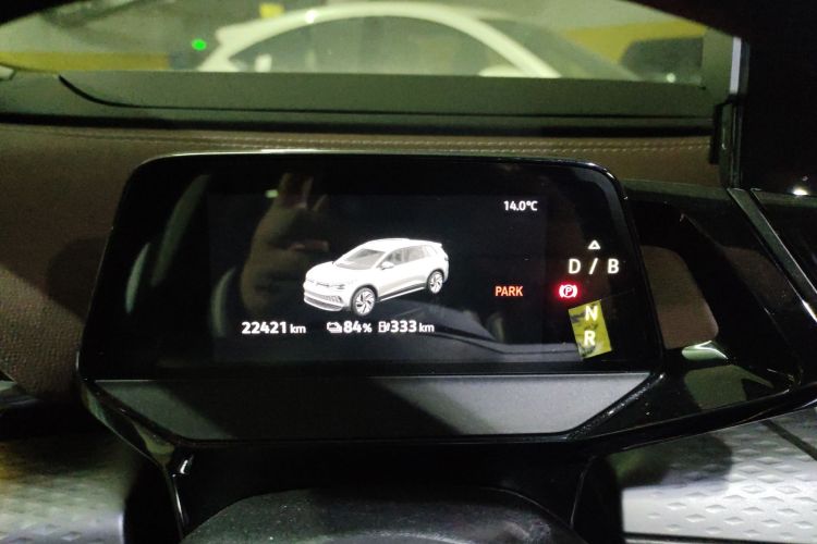 Volkswagen ID.6 X 2024 car image #12