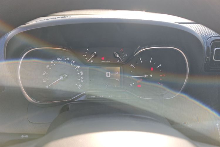 Citroen C4 AIRCROSS 2019 car image #12