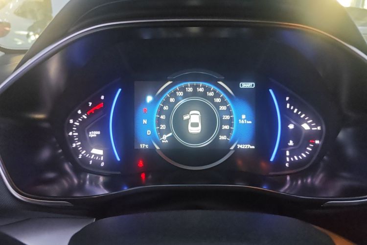 Hyundai Lafesta 2021 car image #12