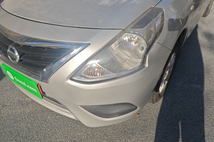 Nissan Sunny 2015 #12 Nissan Sunny 2015 car image #12