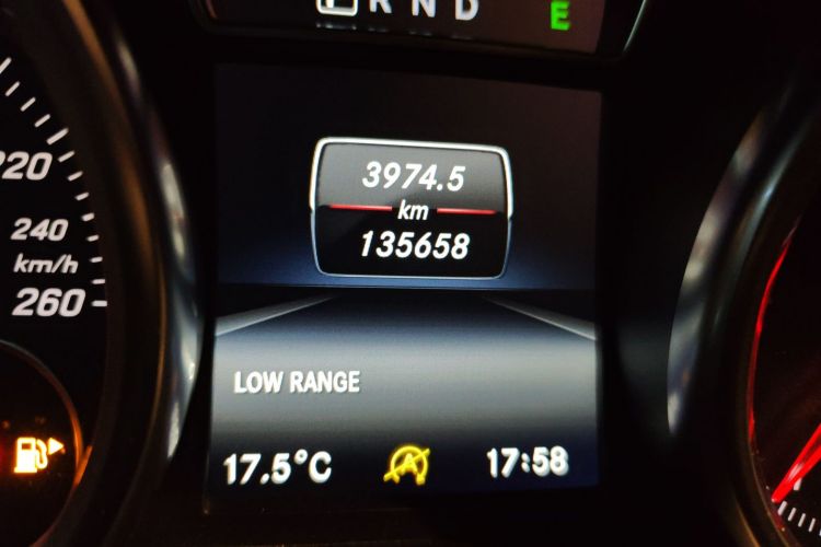 Mercedes-Benz G Class 2016 immagine di auto #12