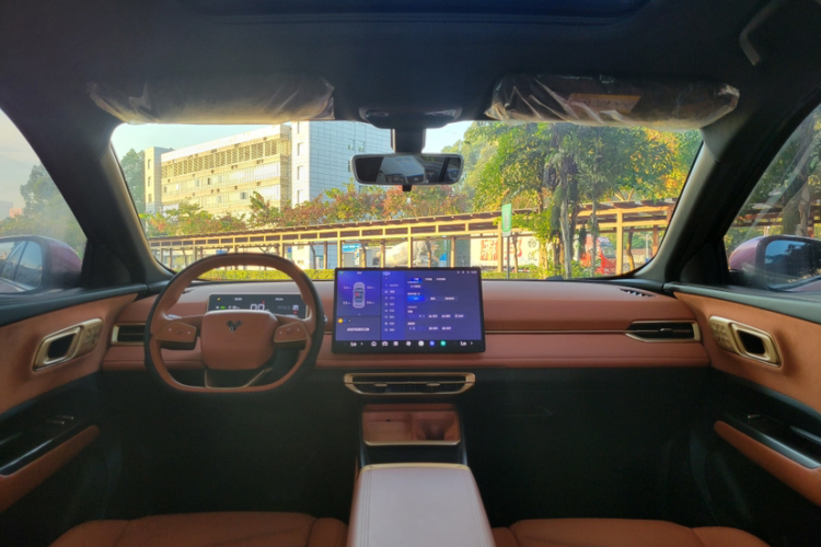 哪吒汽车 哪吒X 2024 #12 哪吒汽车 哪吒X 2024 汽车图片 #12