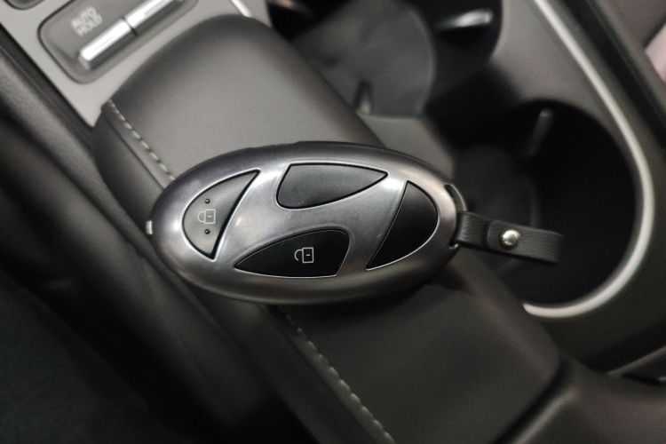 Hyundai Sonata 2025 car image #12