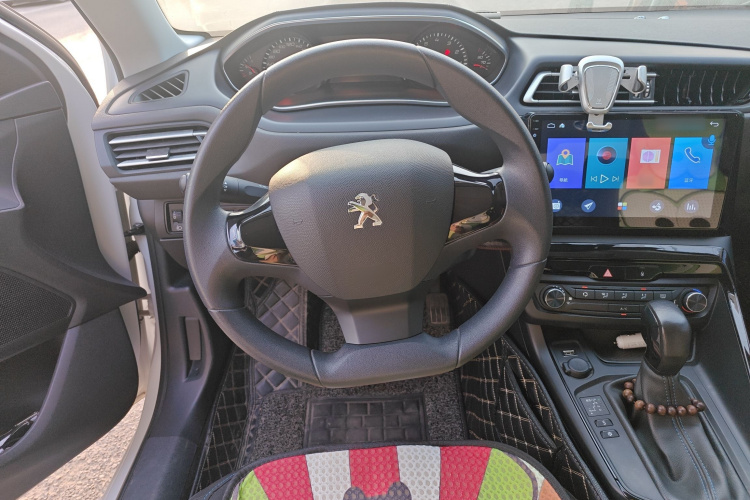 Peugeot 308 2017 #12 Peugeot 308 2017 car image #12