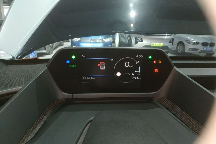 Toyota bZ4X 2022 immagine di auto #12