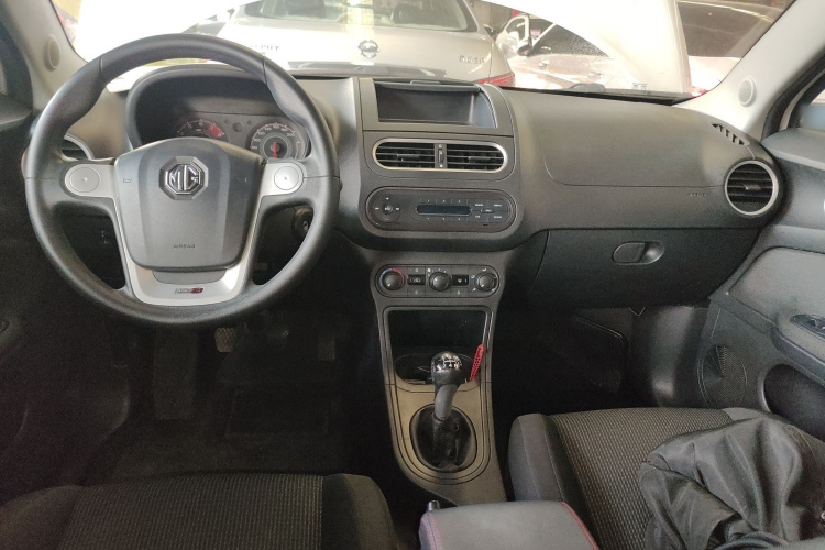 MG 3 2016 car image #12