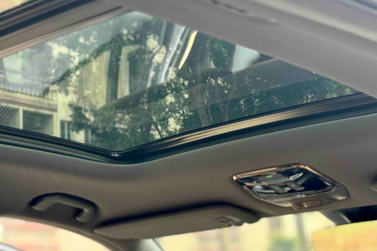 NIO ES8 2020 car image #12