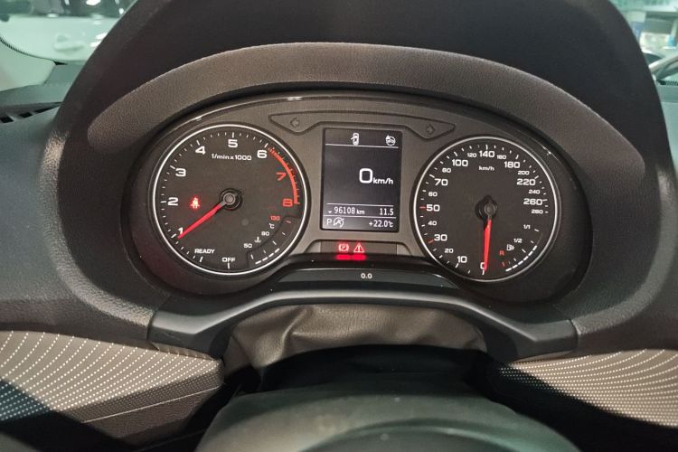 Q2L 2022 image de voiture #12