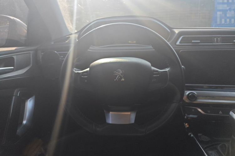 Peugeot 308 2017 #12 Peugeot 308 2017 car image #12