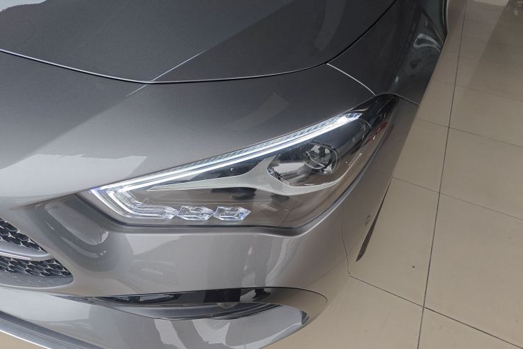 Mercedes-Benz CLA Class (Imported) 2025 #12 Mercedes-Benz CLA Class (Imported) 2025 car image #12