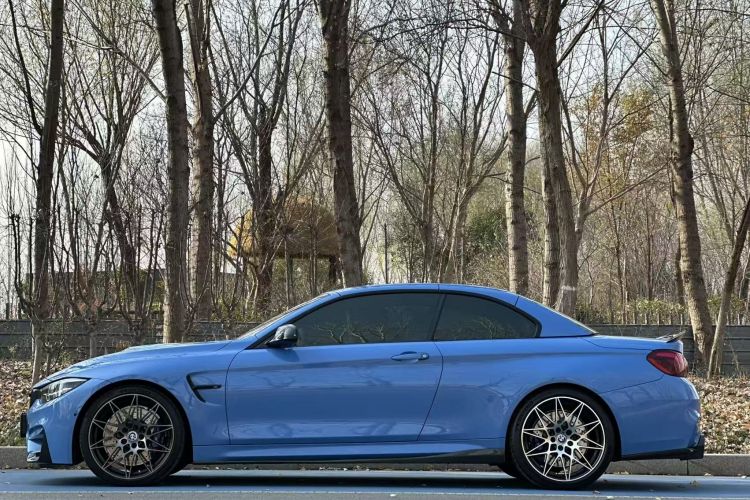 BMW M4 2018 car image #12